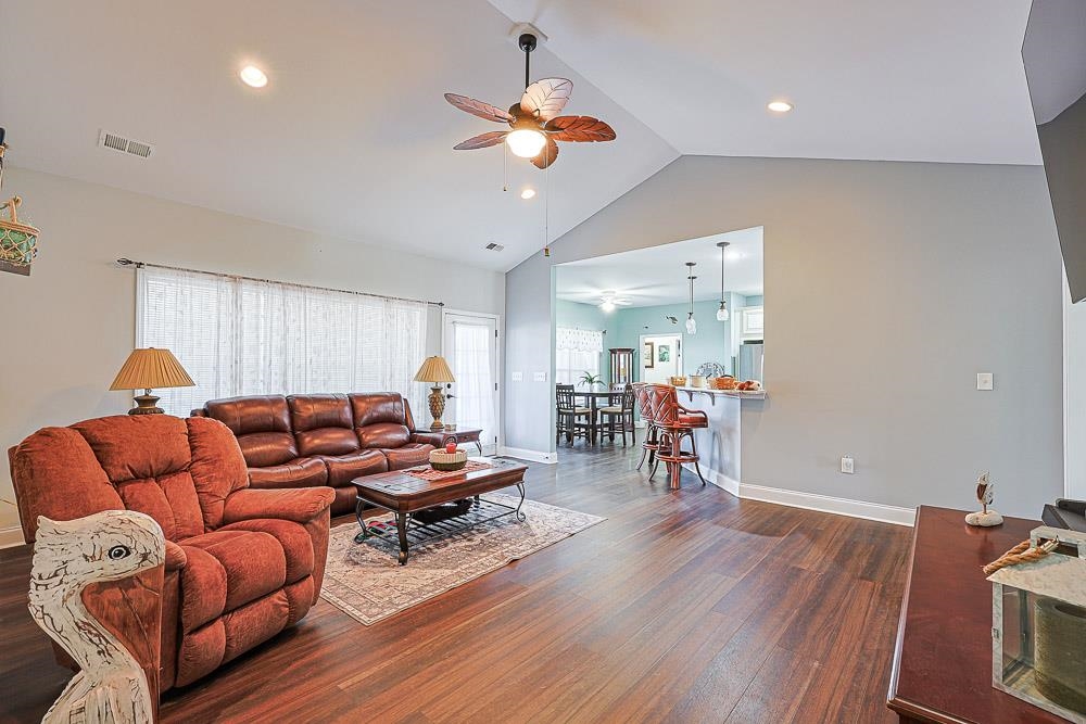 6777 Hampton Road Conway, SC 29527 - Photo 5 of 46