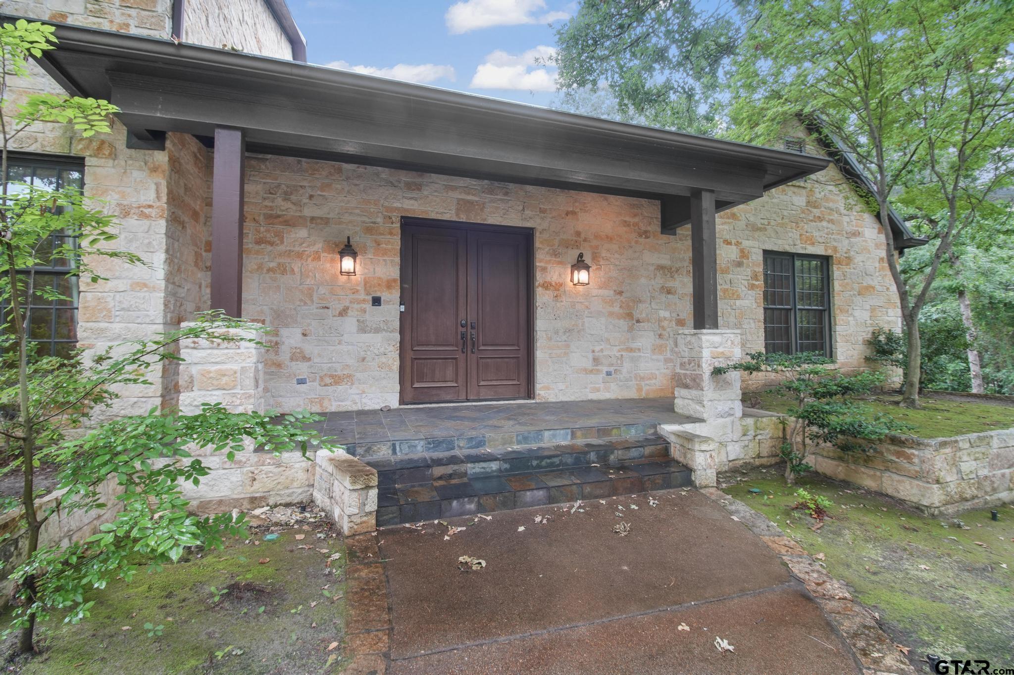 3025 Stonegate Boulevard Tyler, TX 75703 - Photo 3 of 48