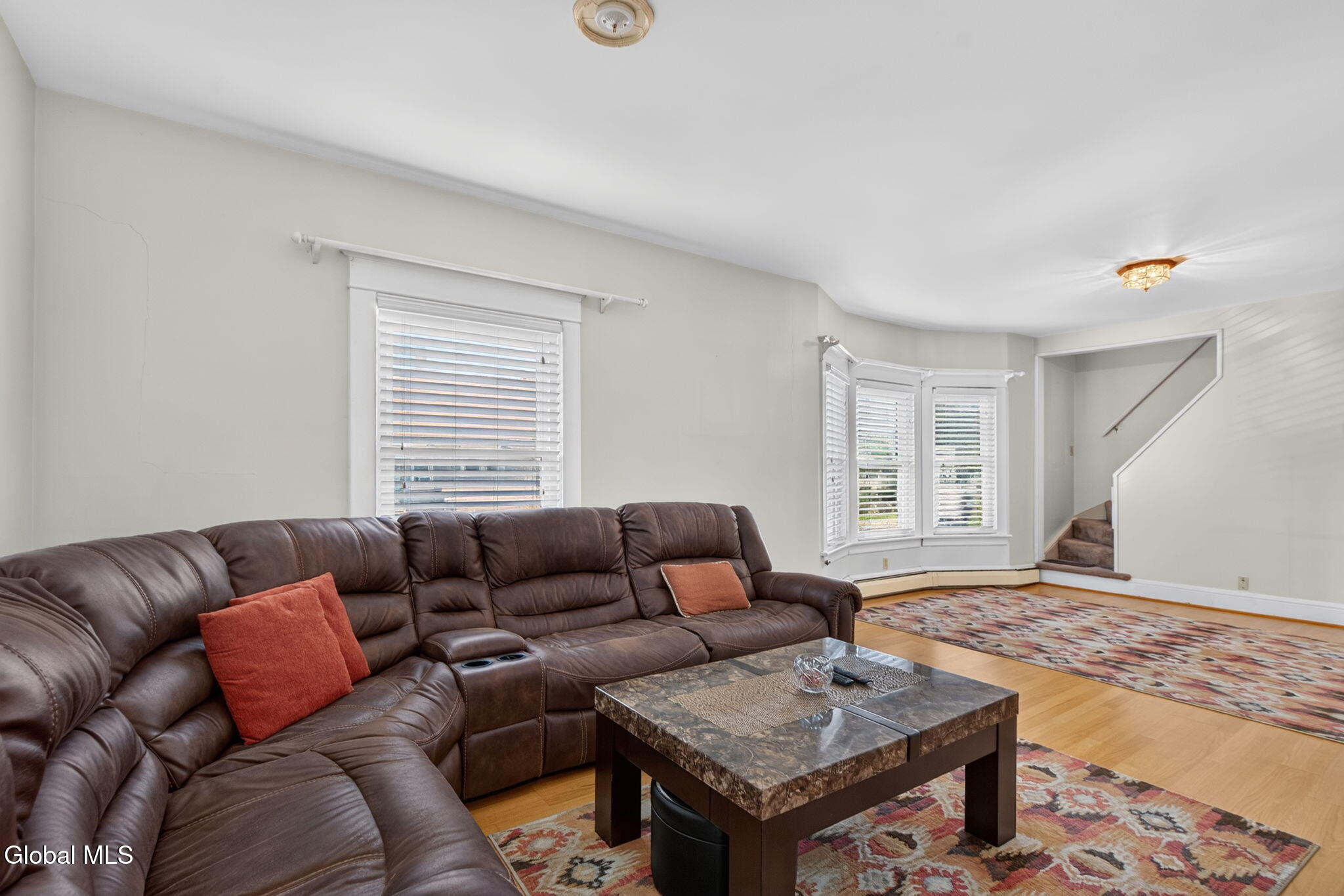 17 Osborne Road Colonie, NY 12205 - Photo 9 of 47 Living Room