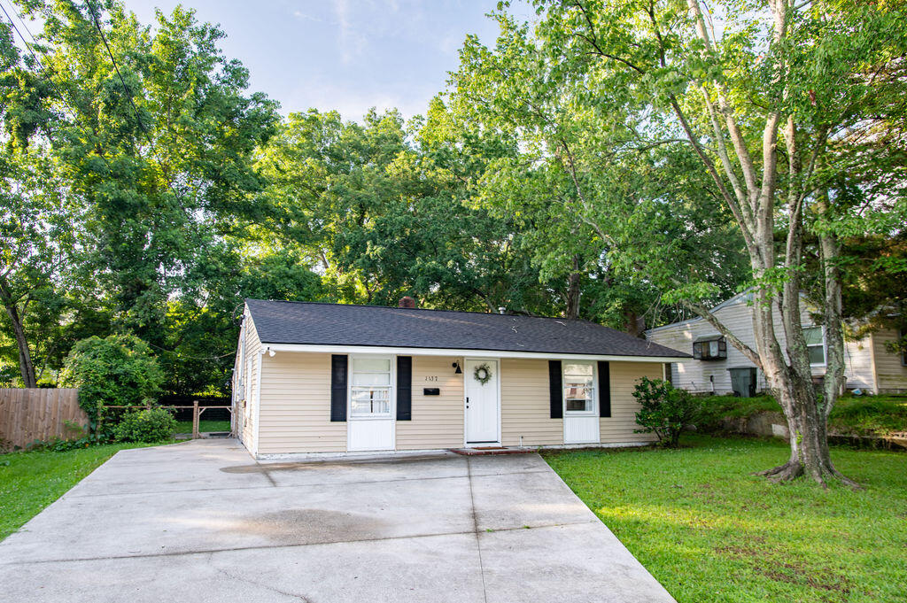 1137 Dickson Avenue Hanahan, SC 29410 - Photo 2 of 24 1137 Dickson Ave