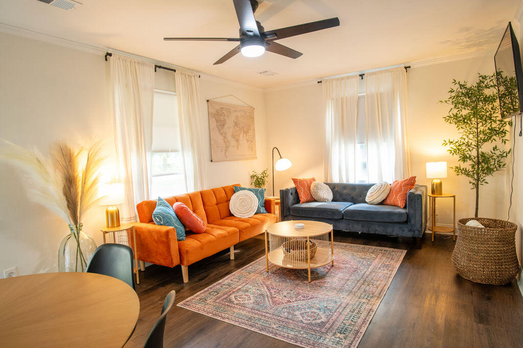 1137 Dickson Avenue Hanahan, SC 29410 - Photo 5 of 24 Living room