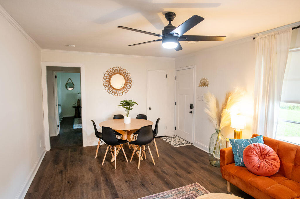 1137 Dickson Avenue Hanahan, SC 29410 - Photo 7 of 24 Living /Dining Combo