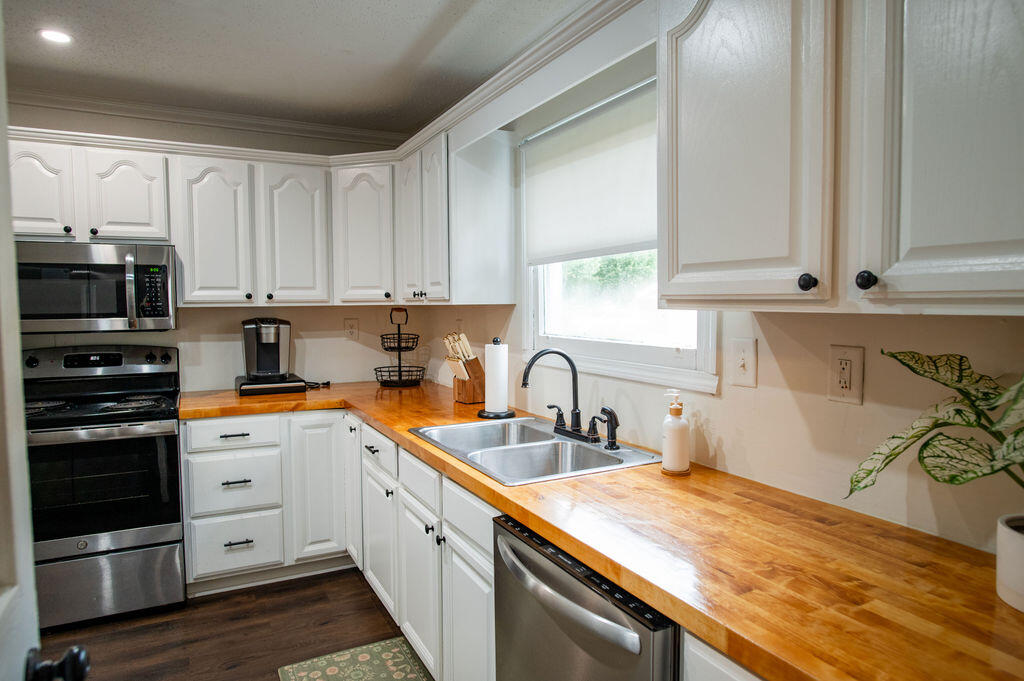 1137 Dickson Avenue Hanahan, SC 29410 - Photo 9 of 24 Butcher Block counter tops
