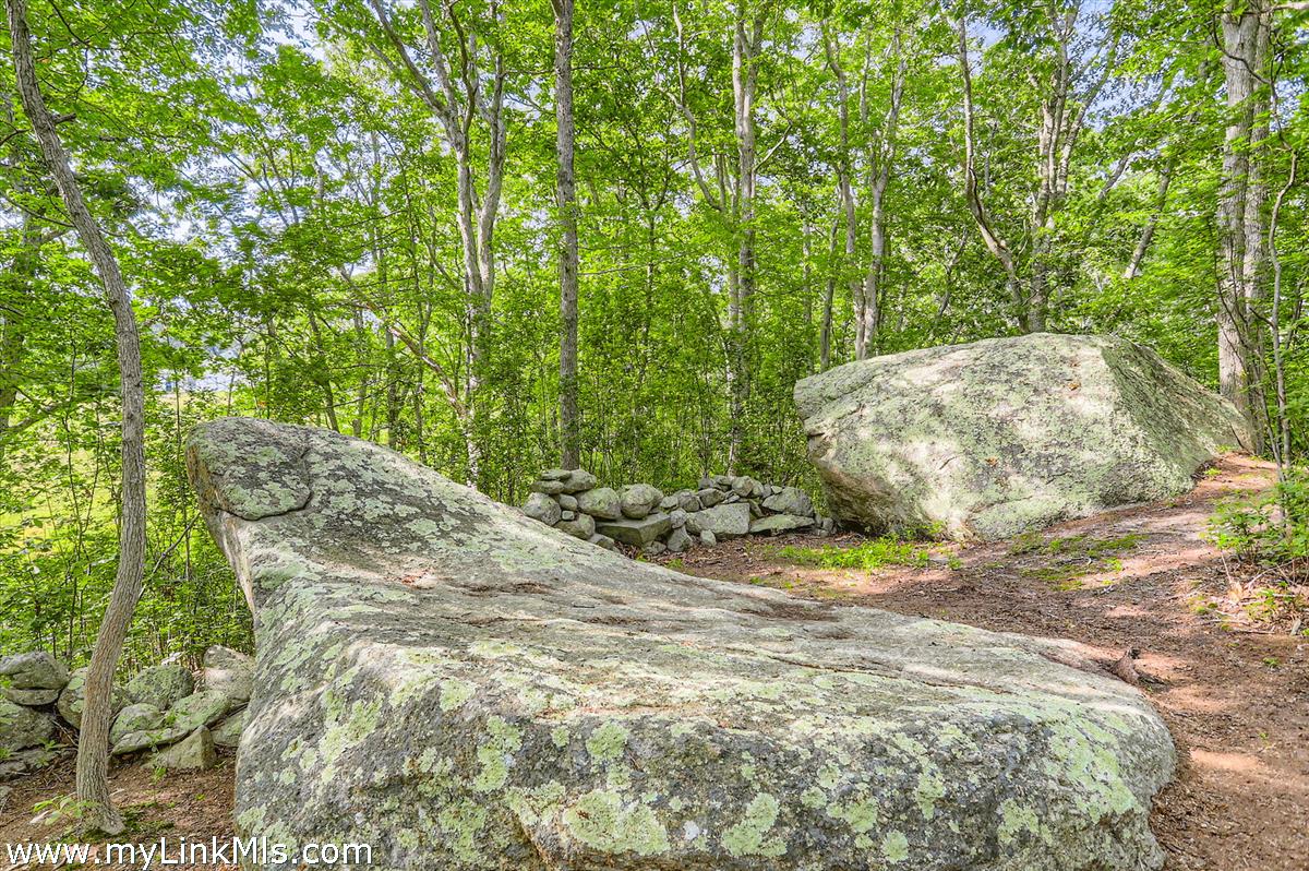 44 Cencelle Chilmark, MA 02535 - Photo 43 of 51