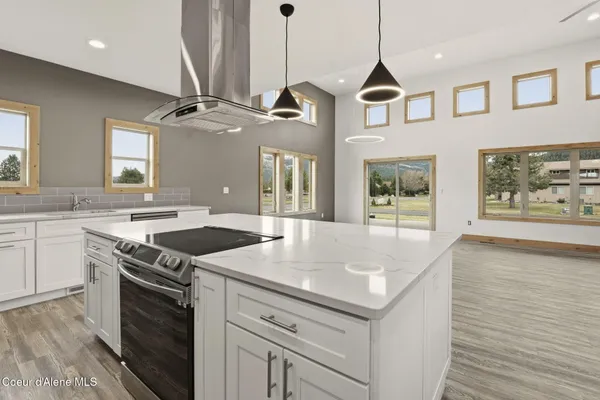 $749,000 | 10 Bellflower Court, Blanchard, ID 83804