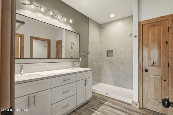 $749,000 | 10 Bellflower Court, Blanchard, ID 83804