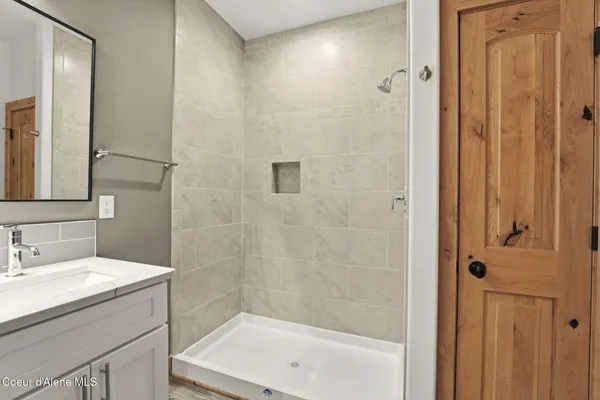 $749,000 | 10 Bellflower Court, Blanchard, ID 83804