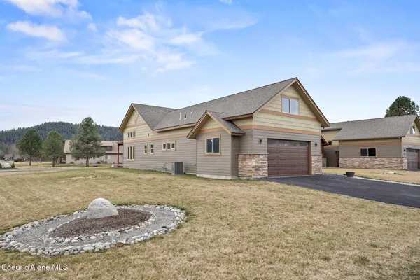 $749,000 | 10 Bellflower Court, Blanchard, ID 83804