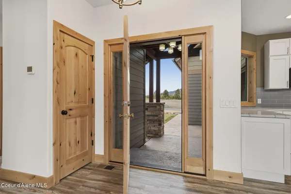 $749,000 | 10 Bellflower Court, Blanchard, ID 83804