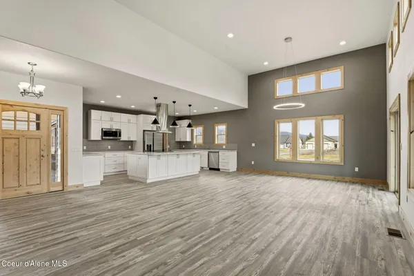 $749,000 | 10 Bellflower Court, Blanchard, ID 83804