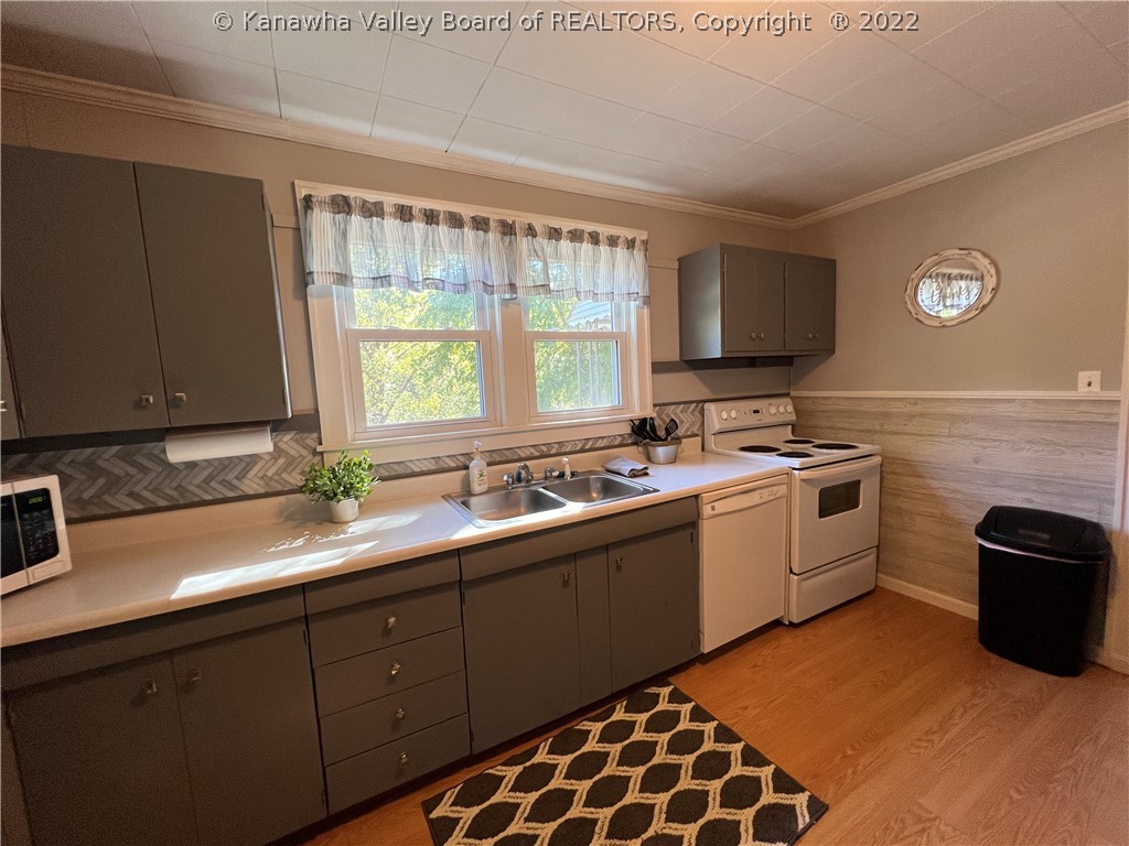 437 Ripley Road Point Pleasant, WV 25550 - Photo 12 of 29 Kitchen