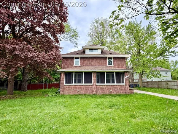 $399,000 | 1331 South Boulevard, Troy, MI 48098