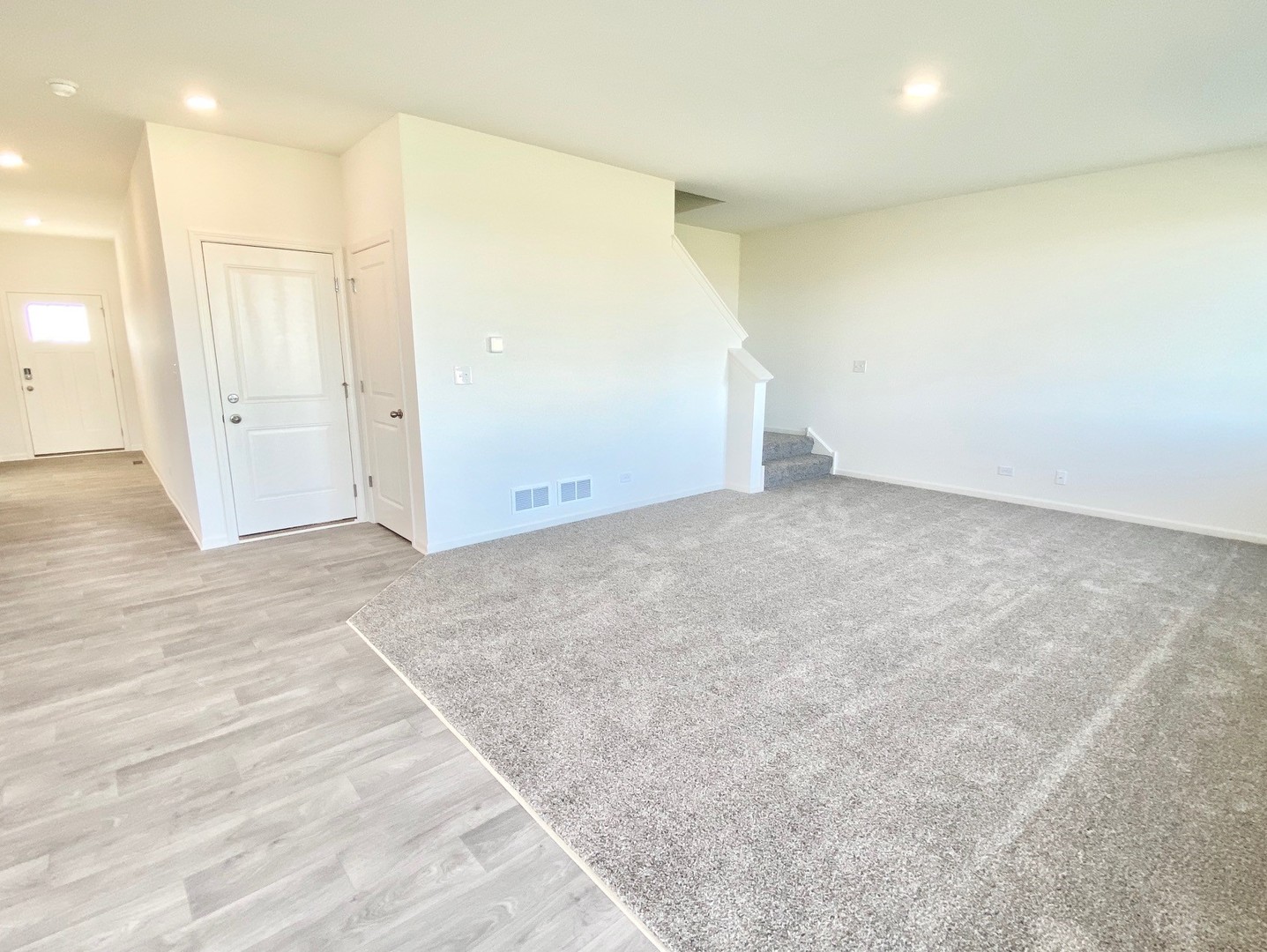 422 Dollinger Drive Romeoville, IL 60446 - Photo 15 of 36