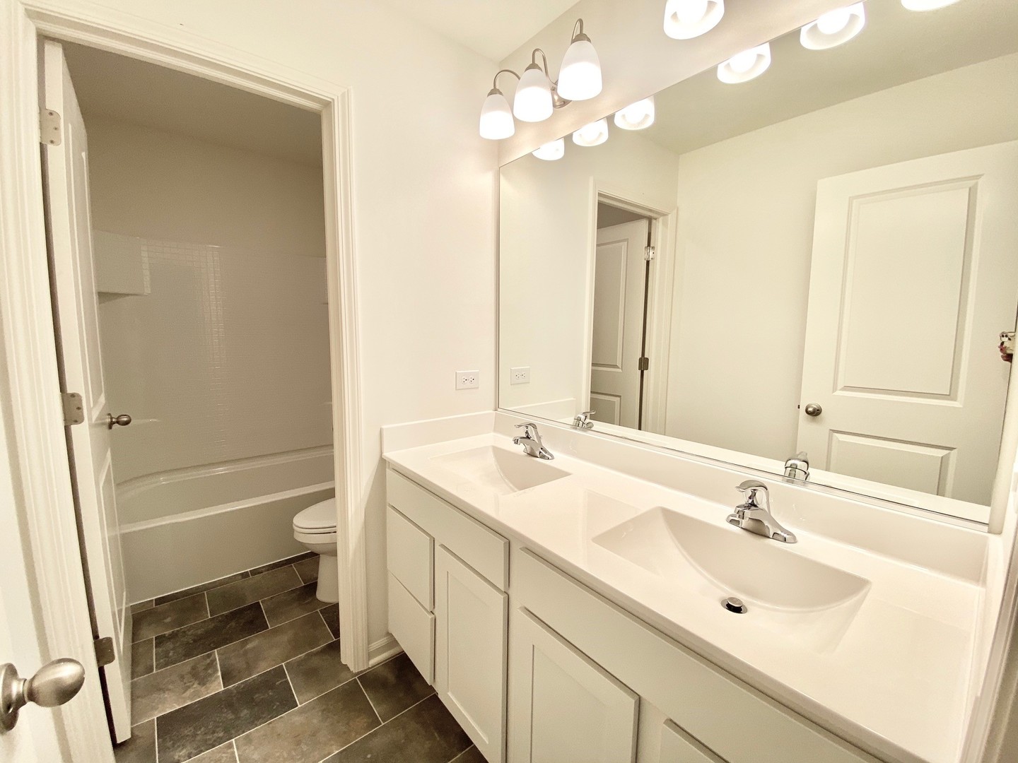 422 Dollinger Drive Romeoville, IL 60446 - Photo 19 of 36