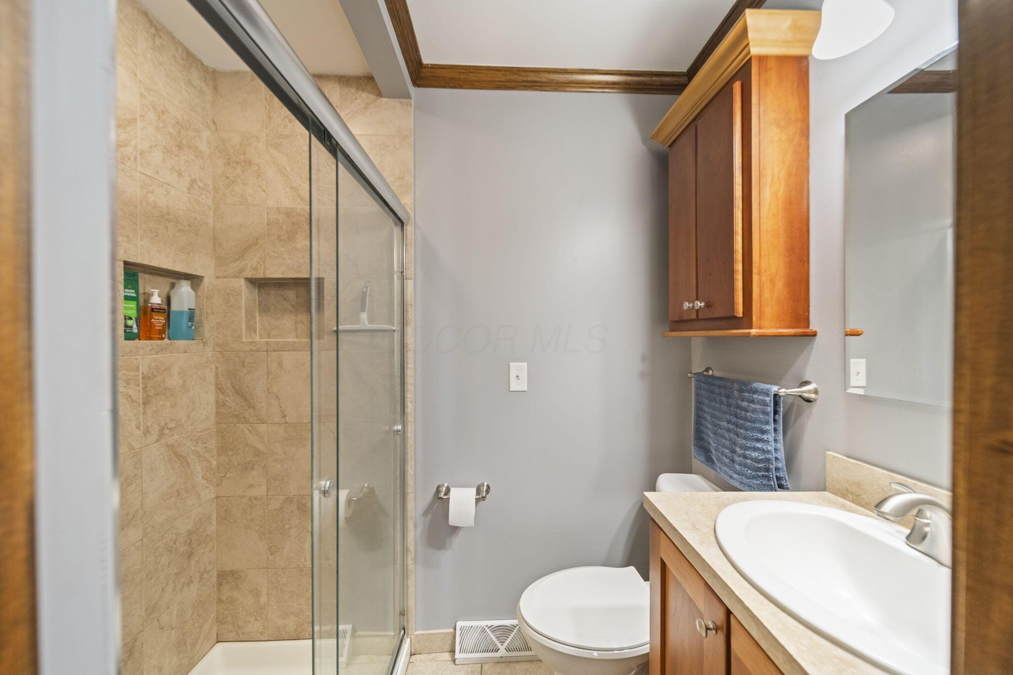 1860 Ginder Road Northwest Lancaster, OH 43130 - Photo 26 of 70 tiled shower