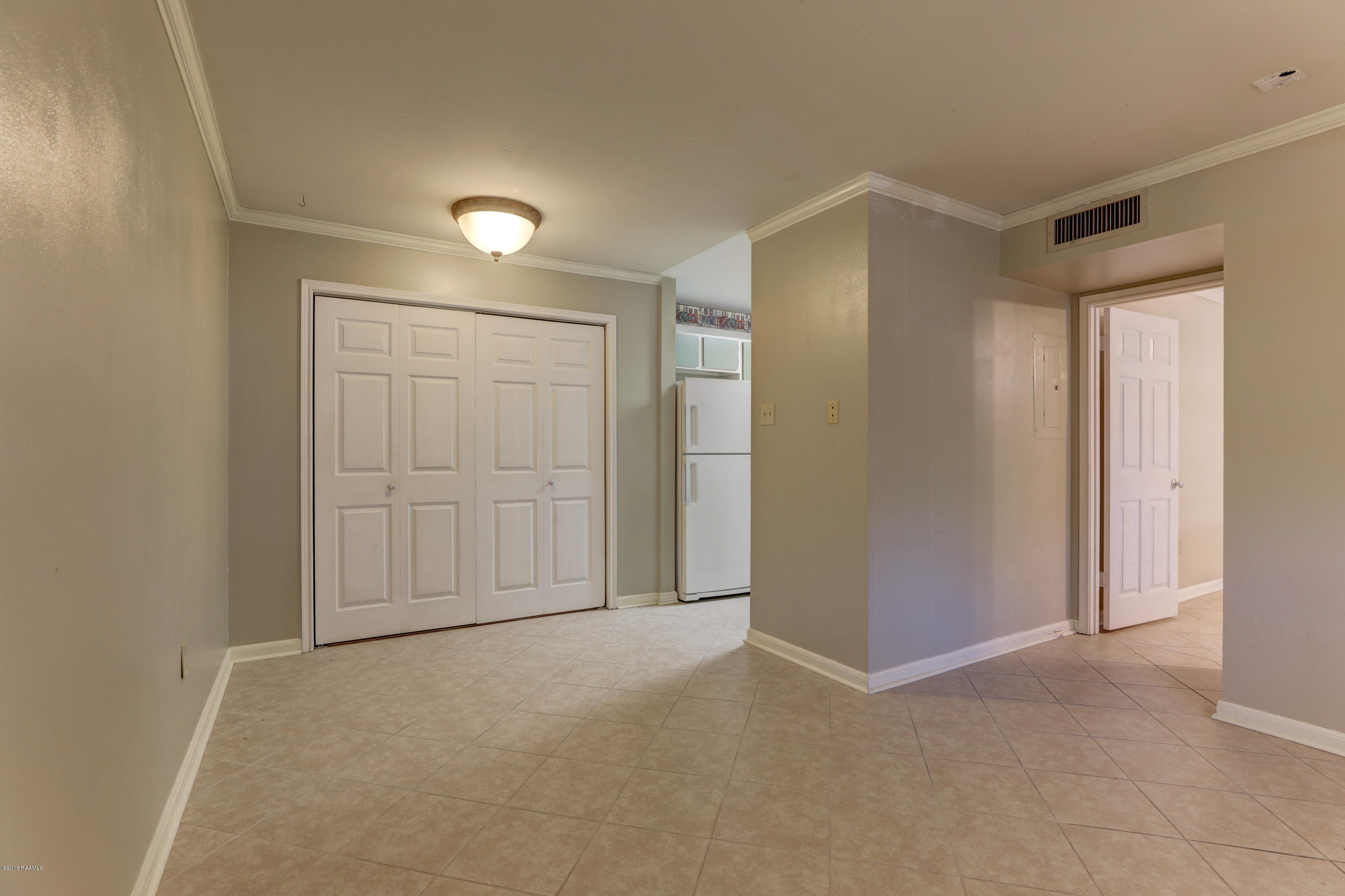701 South College Road, Unit 104 Lafayette, LA 70503 - Photo 8 of 18 S College 104-5