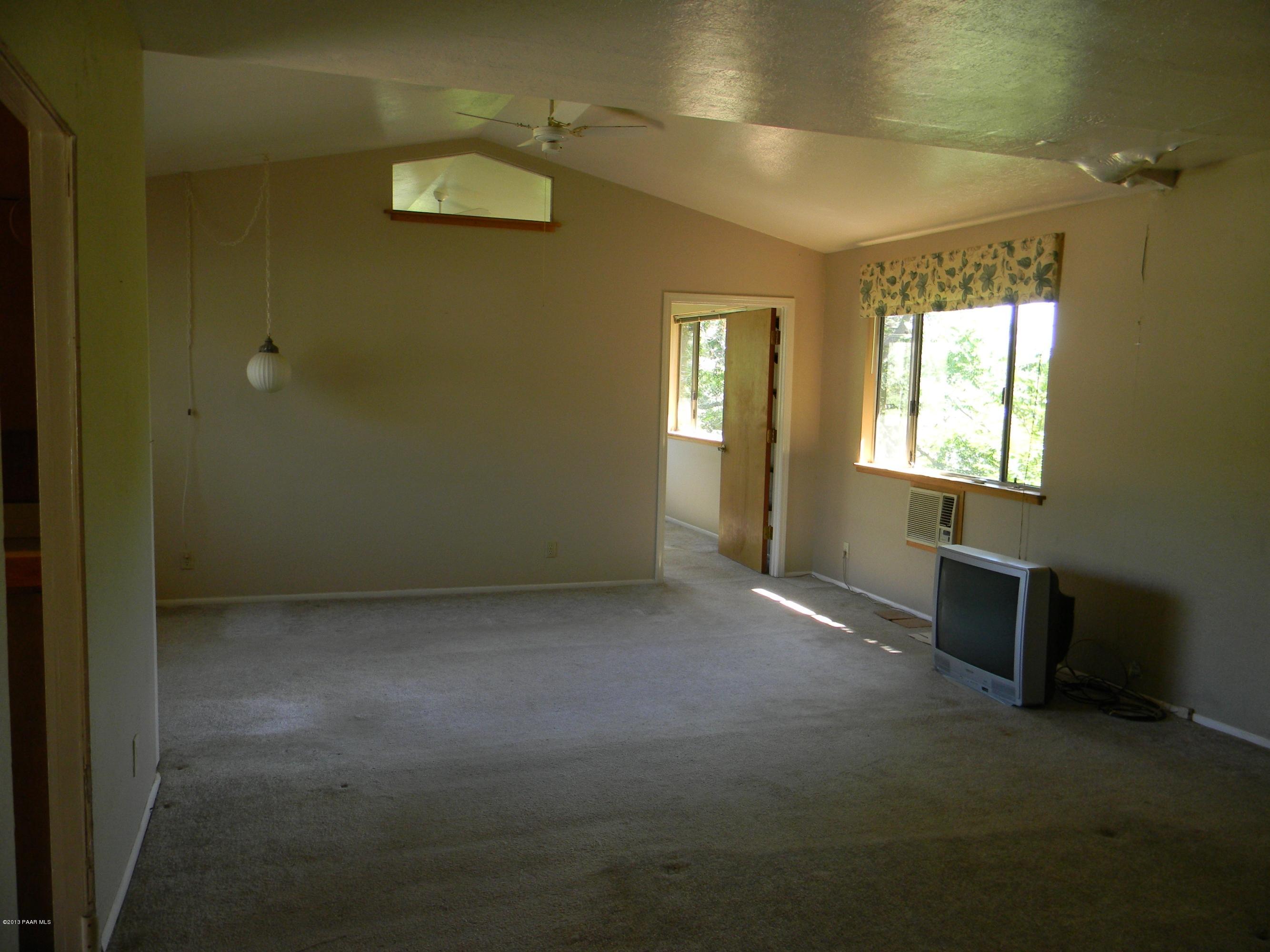 10050 Poland Road Mayer, AZ 86333 - Photo 11 of 21 DSCN0573
