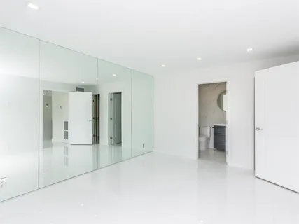 $1,800 | 2420 Diana Drive, Unit 207, Hallandale Beach, FL 33009