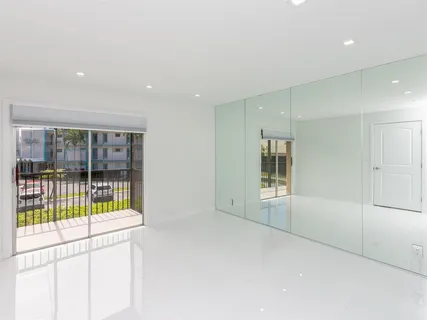 $1,800 | 2420 Diana Drive, Unit 207, Hallandale Beach, FL 33009