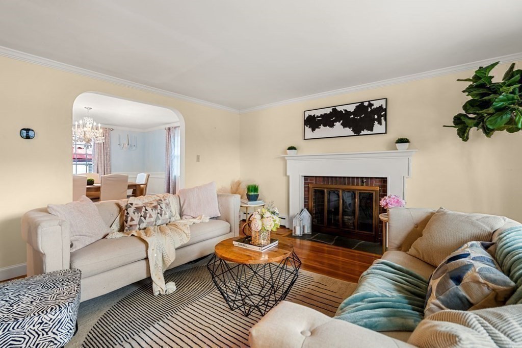 4 Main Street Winchester, MA 01890 - Photo 9 of 36 Gallery Image 9