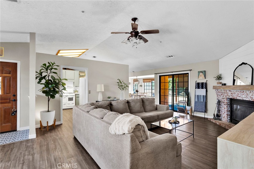 11778 Buffalo Road Hesperia, CA 92344 - Photo 12 of 64 Gallery Image 12