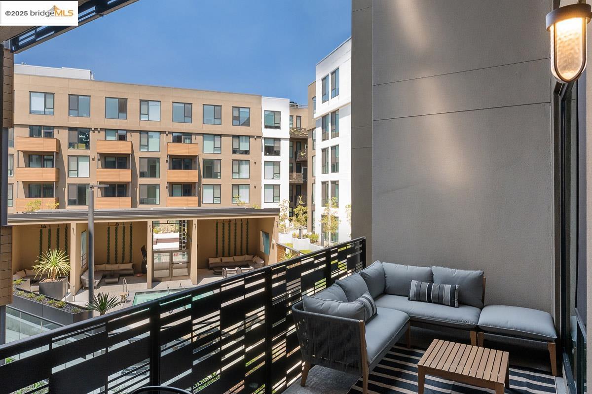 260 Brooklyn Basin Way, Unit 417 Oakland, CA 94606 - Photo 45 of 48 Balcony featuring an outdoor hangout area