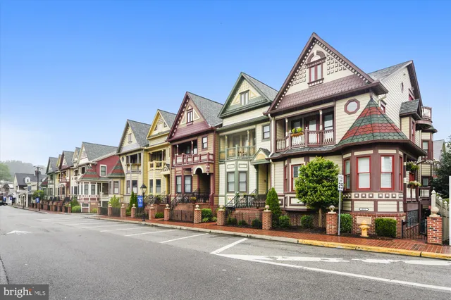 $2,700 | 2912 Cambridge Drive, Woodbridge, VA 22192