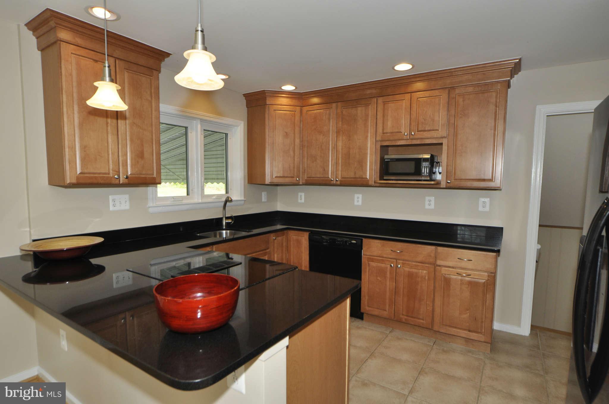 7104 Fort Hunt Road Alexandria, VA 22307 - Photo 14 of 28 Kitchen