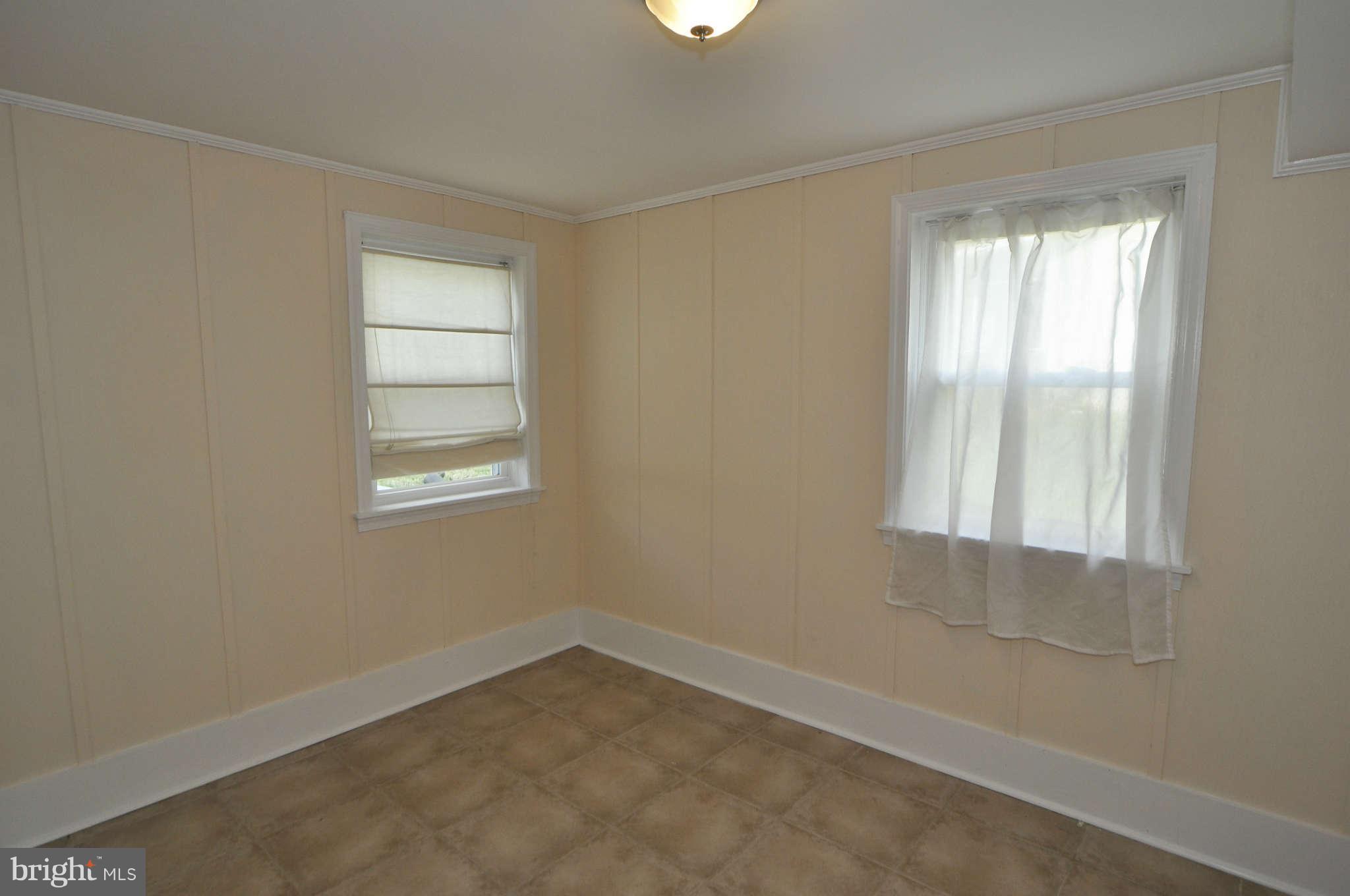 7104 Fort Hunt Road Alexandria, VA 22307 - Photo 23 of 28 Bedroom