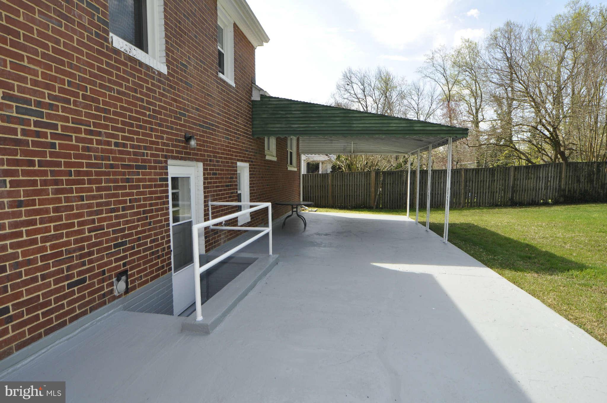 7104 Fort Hunt Road Alexandria, VA 22307 - Photo 6 of 28 Exterior (General)