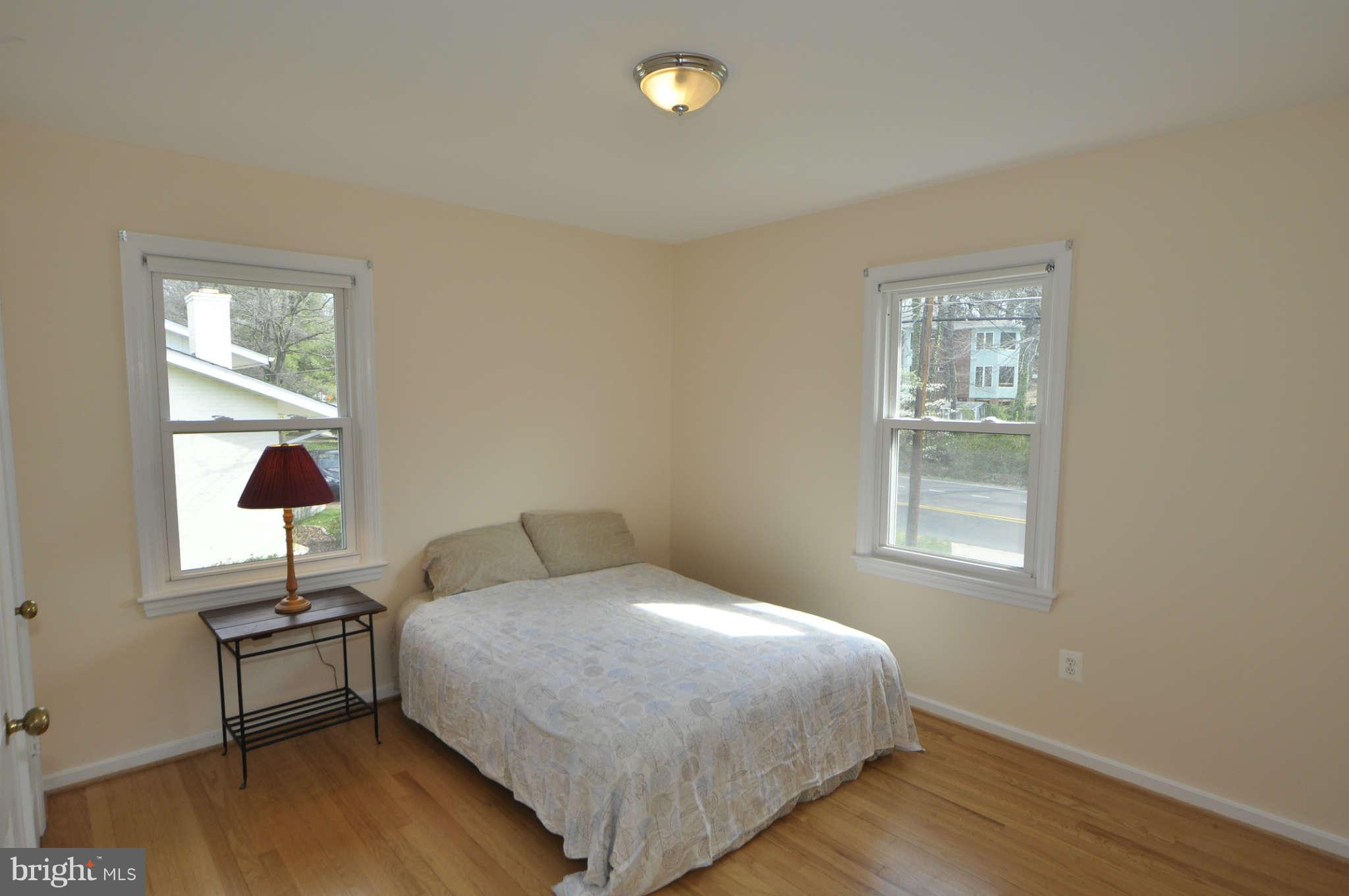 7104 Fort Hunt Road Alexandria, VA 22307 - Photo 10 of 28 Bedroom