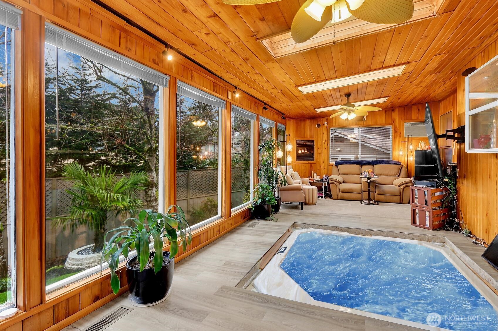 32807 12th Avenue Southwest Federal Way, WA 98023 - Photo 19 of 35