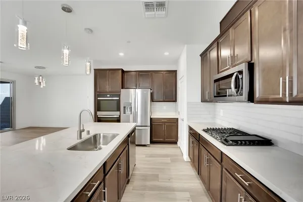 $3,000 | 1515 Pacific Baza Street, Las Vegas, NV 89138