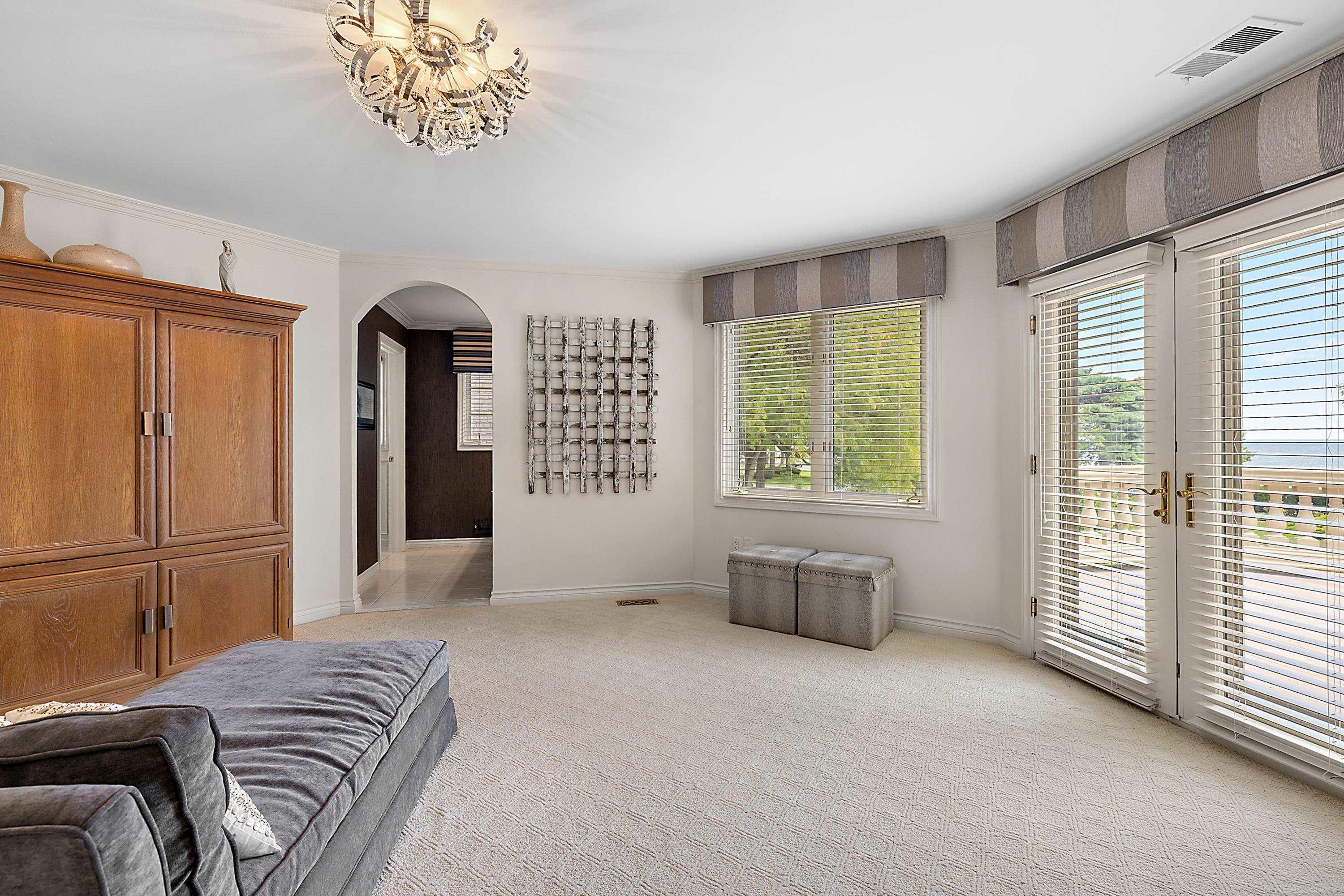 555 Lake Shore Road Grosse Pointe, MI 48236 - Photo 58 of 94 50164218-0243C3DD-D393-4B56-A36D-B5BF8F0FC2BE.JPG