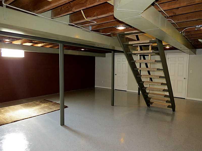 153 Thompson Rd Extension Beaver Falls, PA 15010 - Photo 18 of 24 Basement/Game Room.