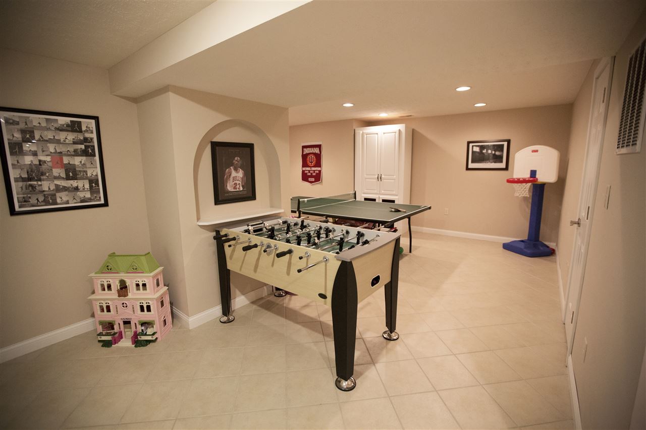 6340 South Hunters Run Pendleton, IN 46064 - Photo 3 of 14 Gallery Image 3