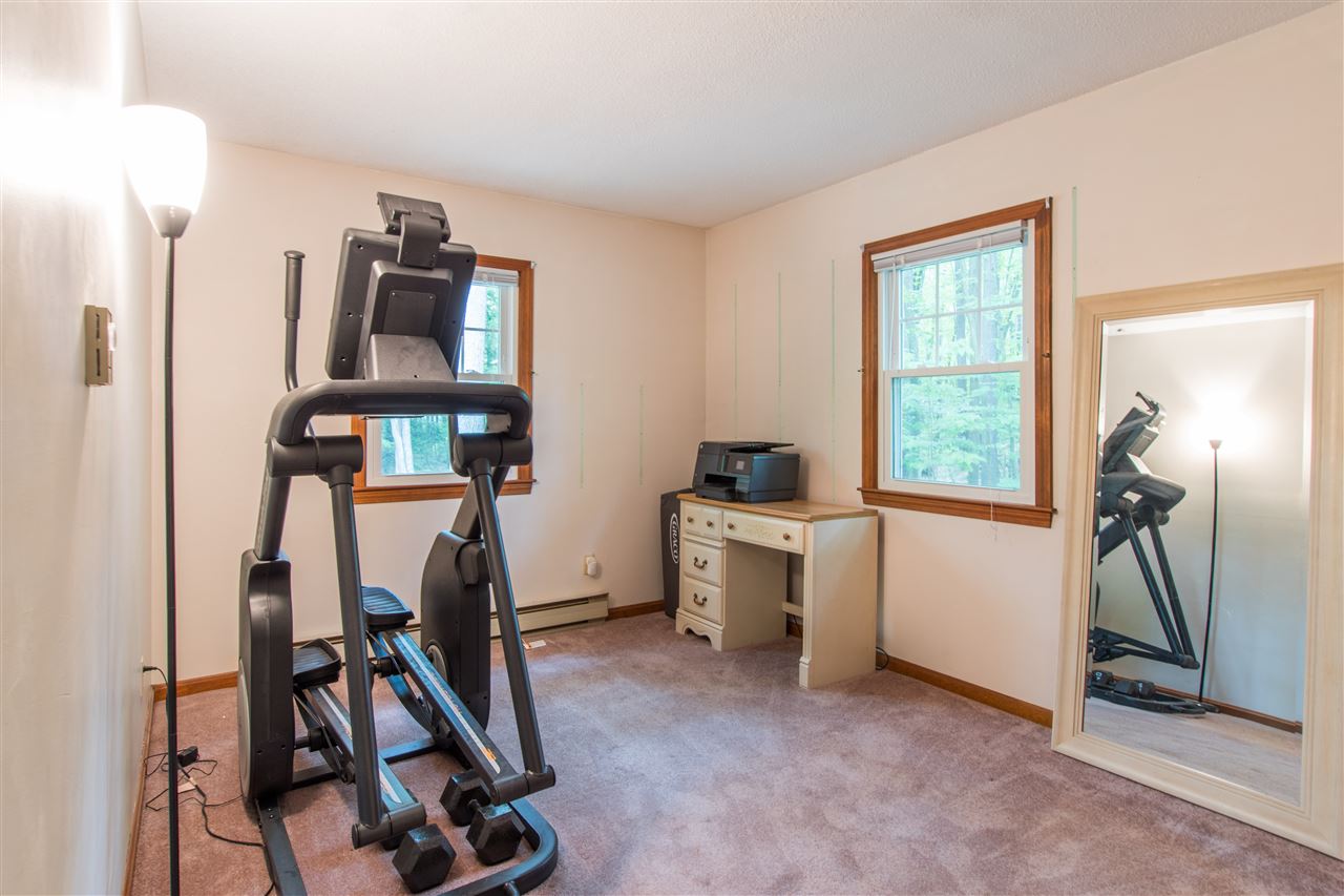 9 Thomas Road Merrimack, NH 03054 - Photo 13 of 23