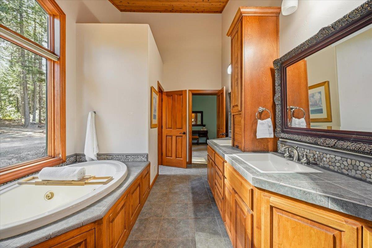 14496 Oak Ridge Road Nevada City, CA 95959 - Photo 20 of 81 Gallery Image 20