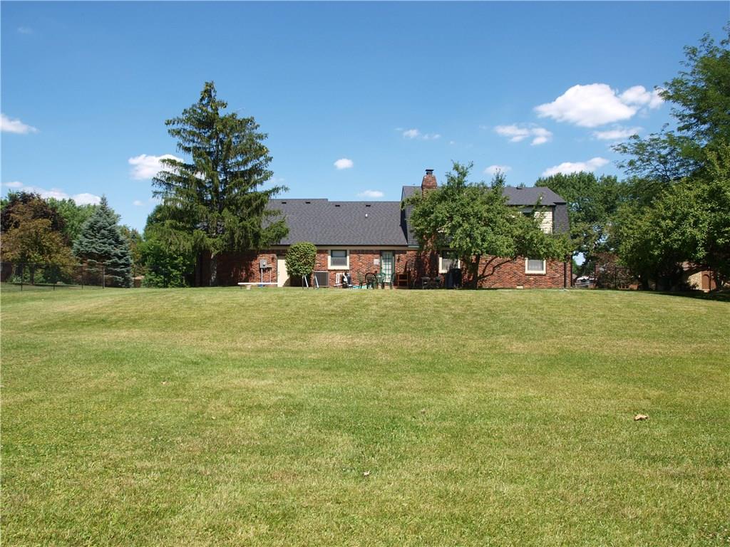 8016 Forward Pass Road Indianapolis, IN 46217 - Photo 4 of 19 Gallery Image 4