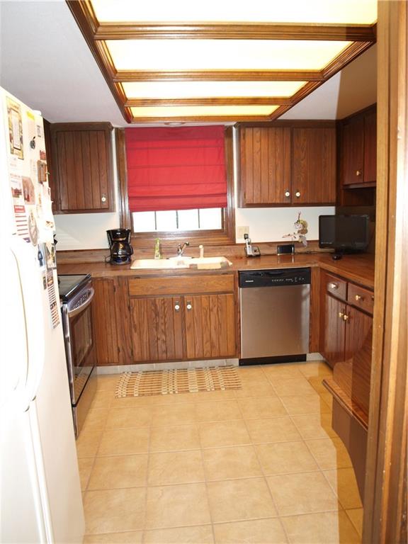 8016 Forward Pass Road Indianapolis, IN 46217 - Photo 5 of 19 Gallery Image 5