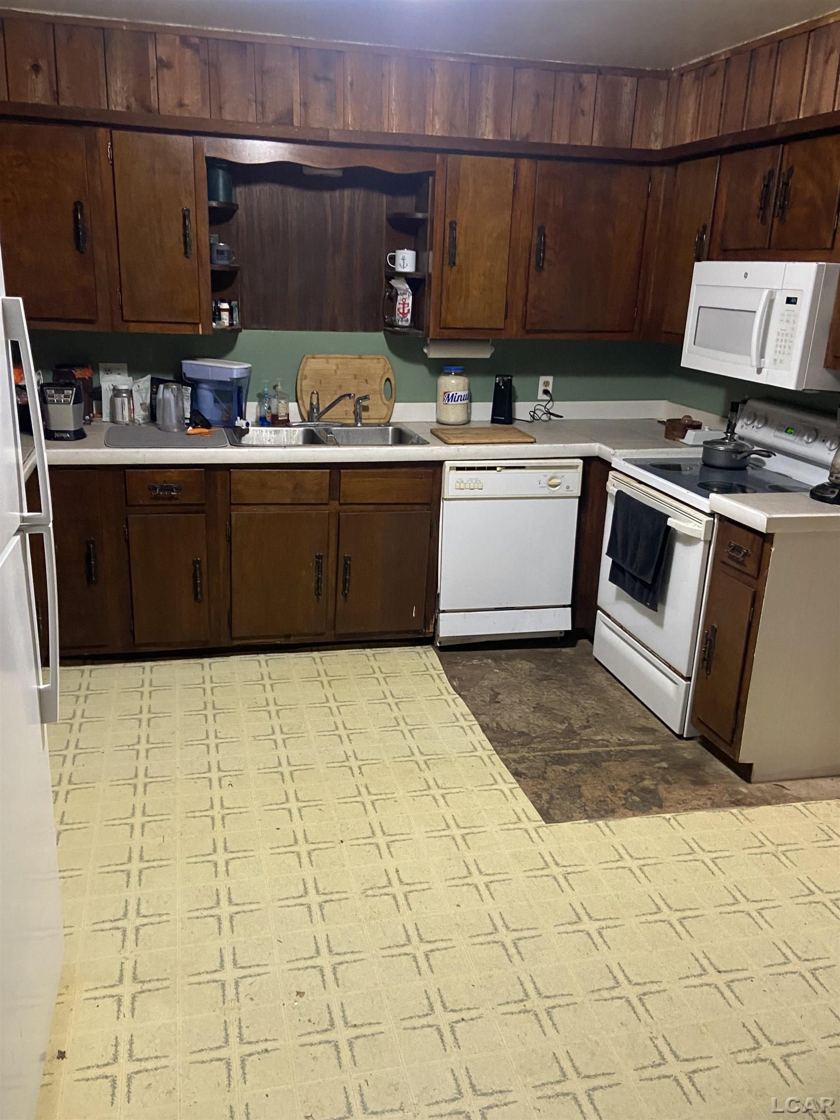 5692 Hinkley Road Stockbridge, MI 49285 - Photo 8 of 16 50140189-93c2e873-7194-4546-a607-4f46b92f1b60.JPG