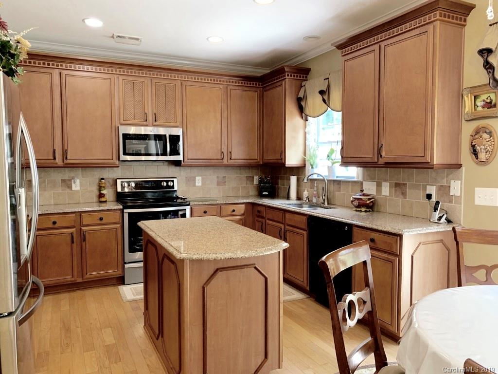 1065 Streamlet Way Monroe, NC 28110 - Photo 2 of 27 Gallery Image 2