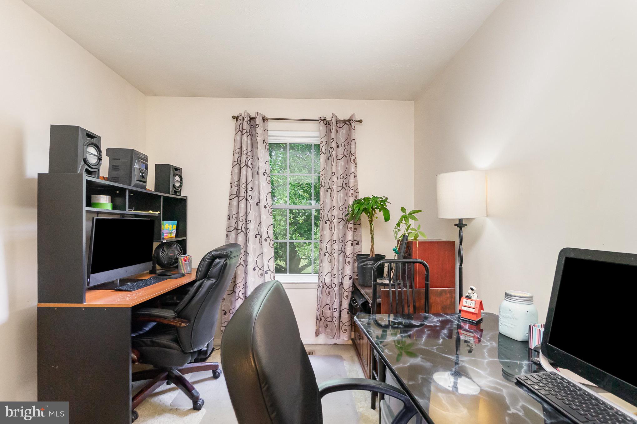 8 Bellfalls Way Nottingham, MD 21236 - Photo 15 of 26 Bedroom 3 - can also serve as an office