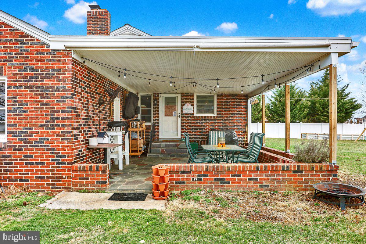172 Fairview Drive Hanover, PA 17331 - Photo 37 of 50 a front view of a house with a yard