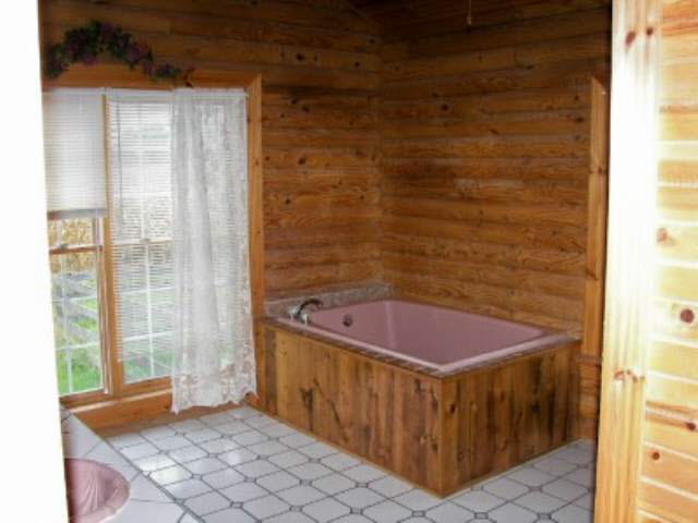 4503 East Brown Road New Castle, IN 47362 - Photo 7 of 9 Gallery Image 7