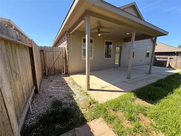 $2,125 | 11520 Kalinago View Lane, Conroe, TX 77304