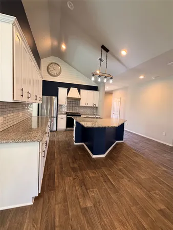 $2,125 | 11520 Kalinago View Lane, Conroe, TX 77304