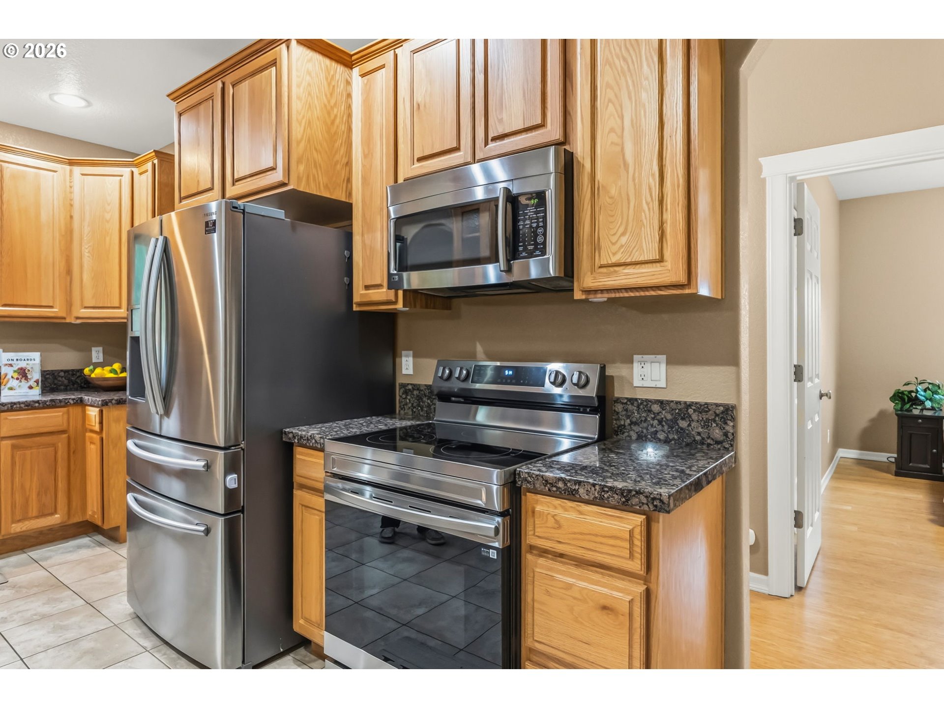 852 T Street Springfield, OR 97477 - Photo 13 of 43