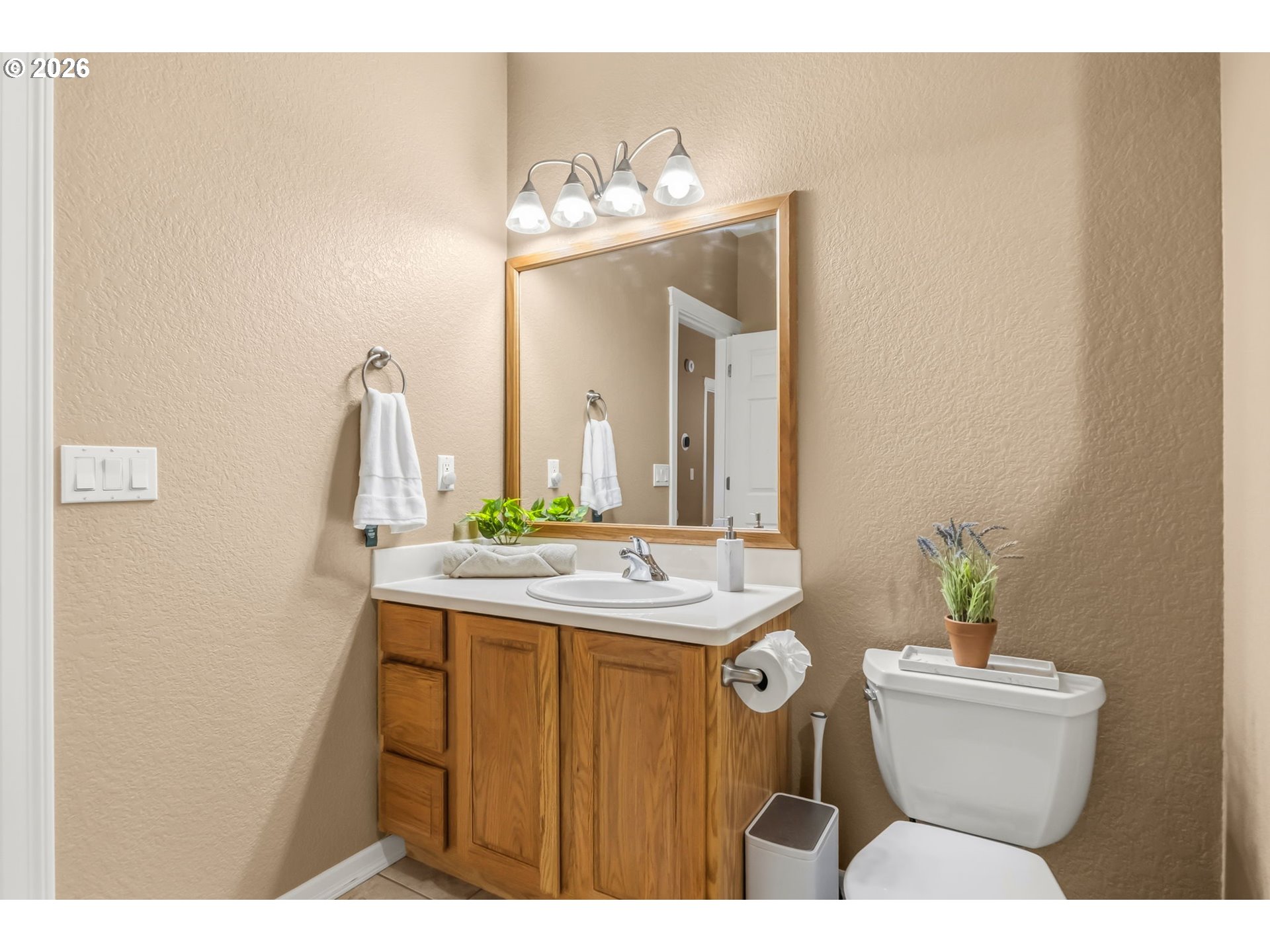 852 T Street Springfield, OR 97477 - Photo 26 of 43