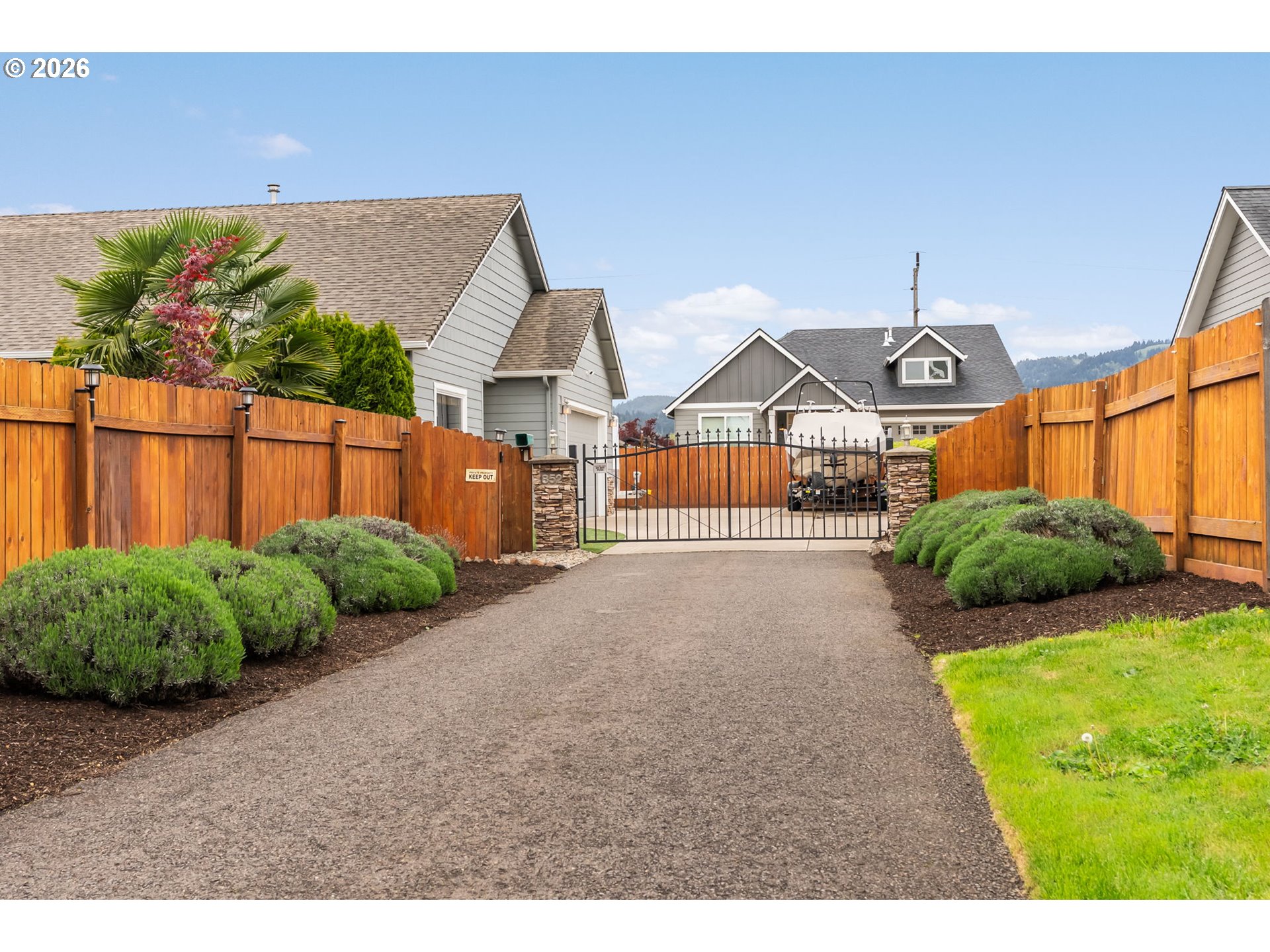 852 T Street Springfield, OR 97477 - Photo 40 of 43